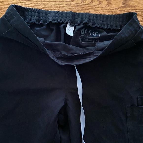 FIGS Black Yola Pants - Picture 3 of 3